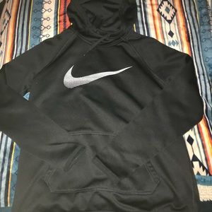 Black Nike therma-fit hoodie. Size medium.